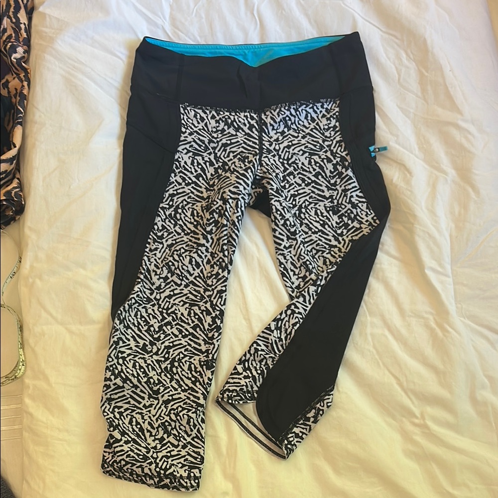 Lululemon Athletica Black and White Patterned Leggings